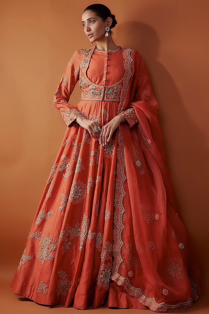 Red Chanderi Embroidered Kalidar Anarkali Set by Petticoat Lane at Pernia's Pop Up Shop