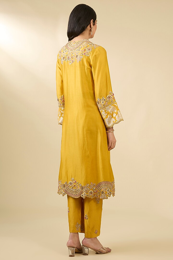 Mustard Shimmer Brocade & Chanderi Kurta Set by Petticoat Lane at Pernia's Pop Up Shop