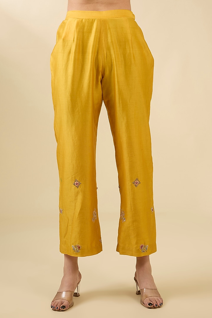 Mustard Shimmer Brocade & Chanderi Kurta Set by Petticoat Lane at Pernia's Pop Up Shop