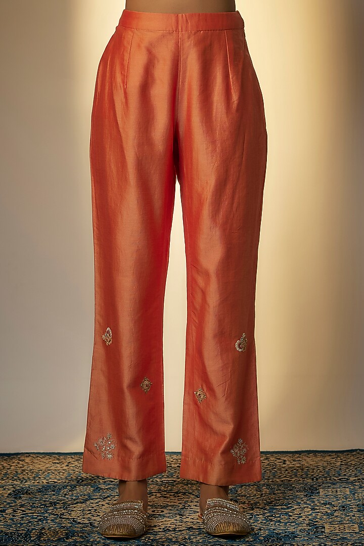 Saffron Shimmer Brocade Chanderi Kurta Set by Petticoat Lane at Pernia's Pop Up Shop