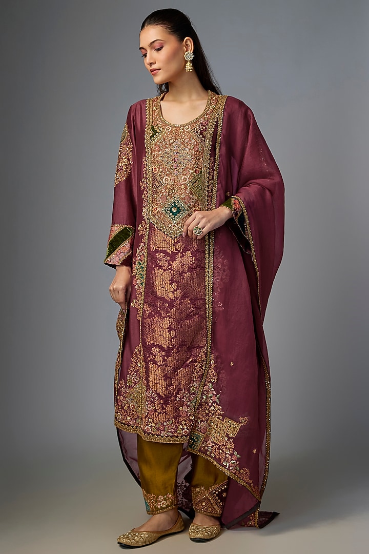 Mauve Pink Chanderi Embroidered Kurta Set by Petticoat Lane at Pernia's Pop Up Shop