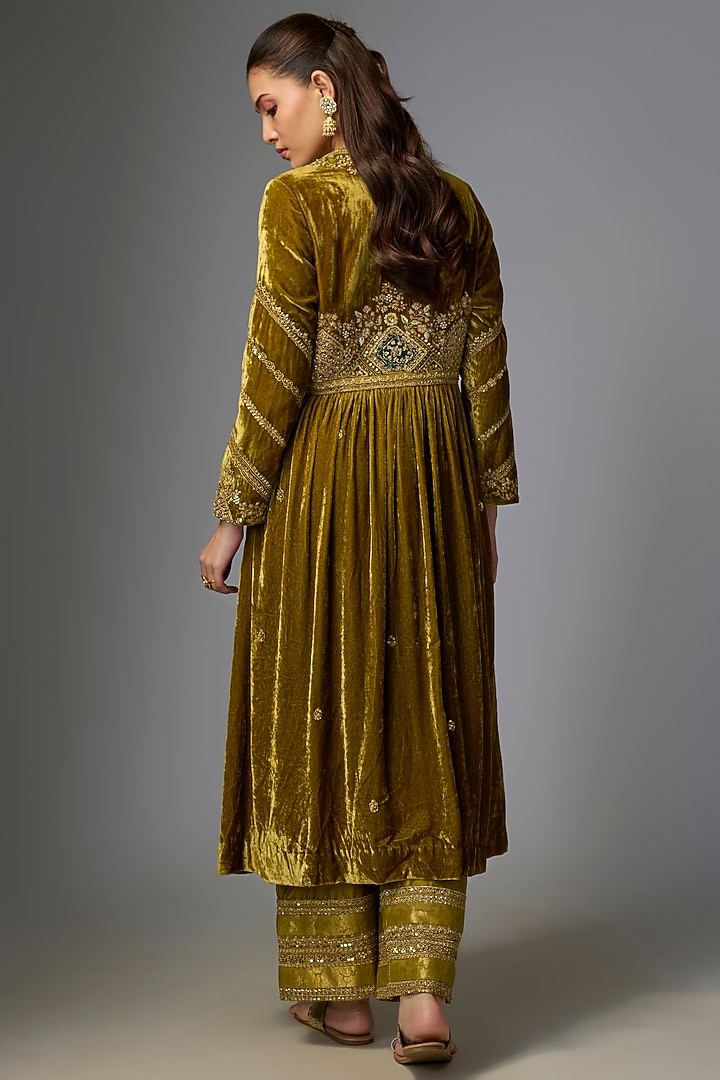 Champagne Velvet Embroidered Kalidar Kurta Set by Petticoat Lane at Pernia's Pop Up Shop