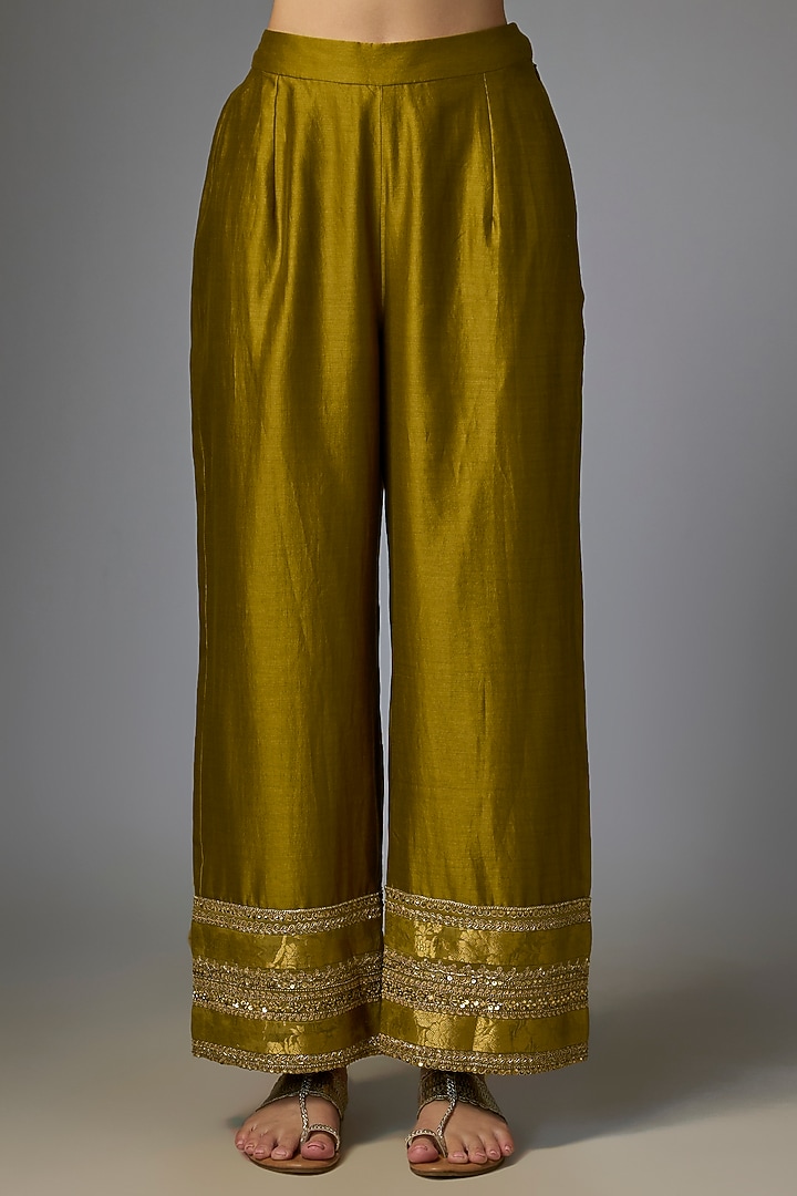 Champagne Velvet Embroidered Kalidar Kurta Set by Petticoat Lane at Pernia's Pop Up Shop