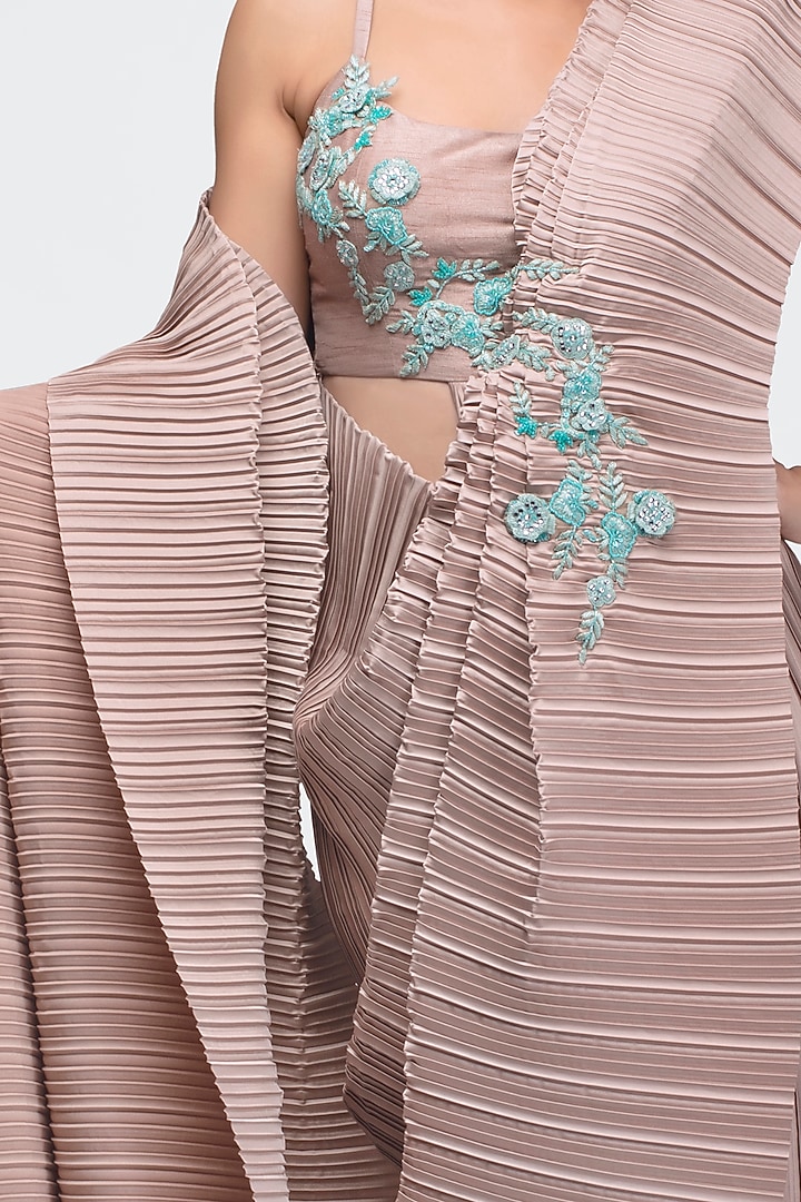 Brown Embroidered Pant Wedding Saree Set by Priya Chhabria at Pernia's Pop Up Shop