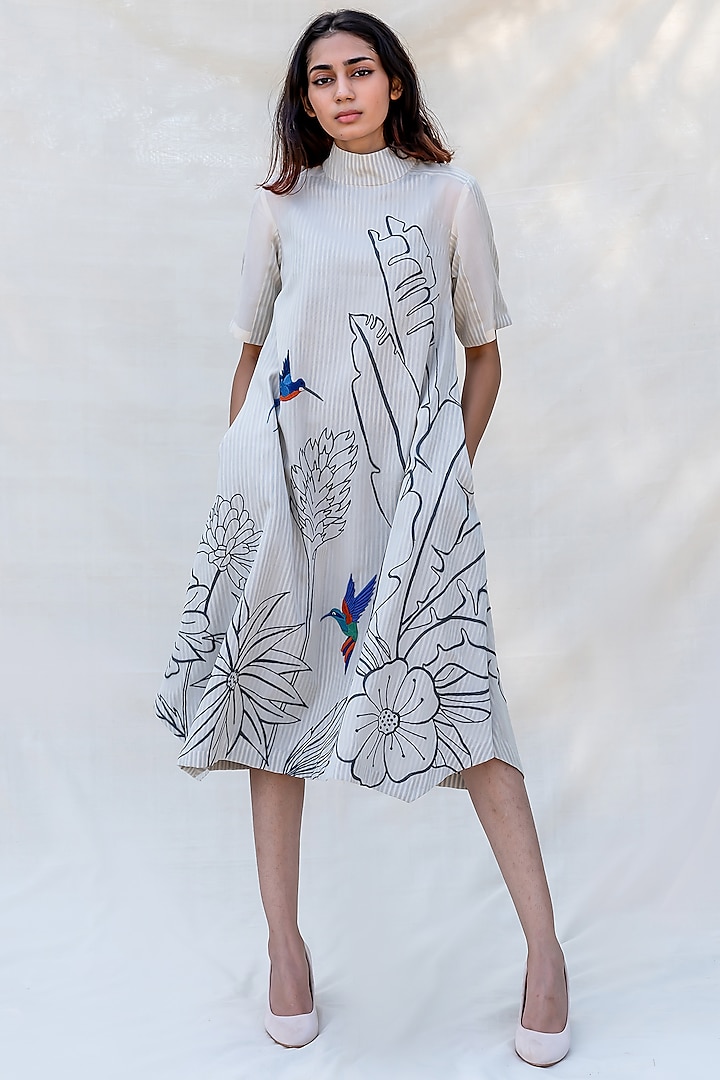 Off White Embroidered Dress With High Neck by Purvi Doshi
