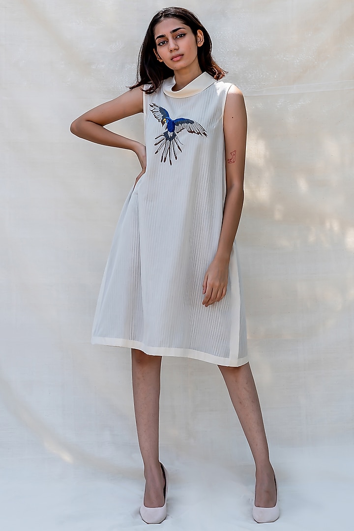 Off White Embroidered Dress With Turtle Neck by Purvi Doshi