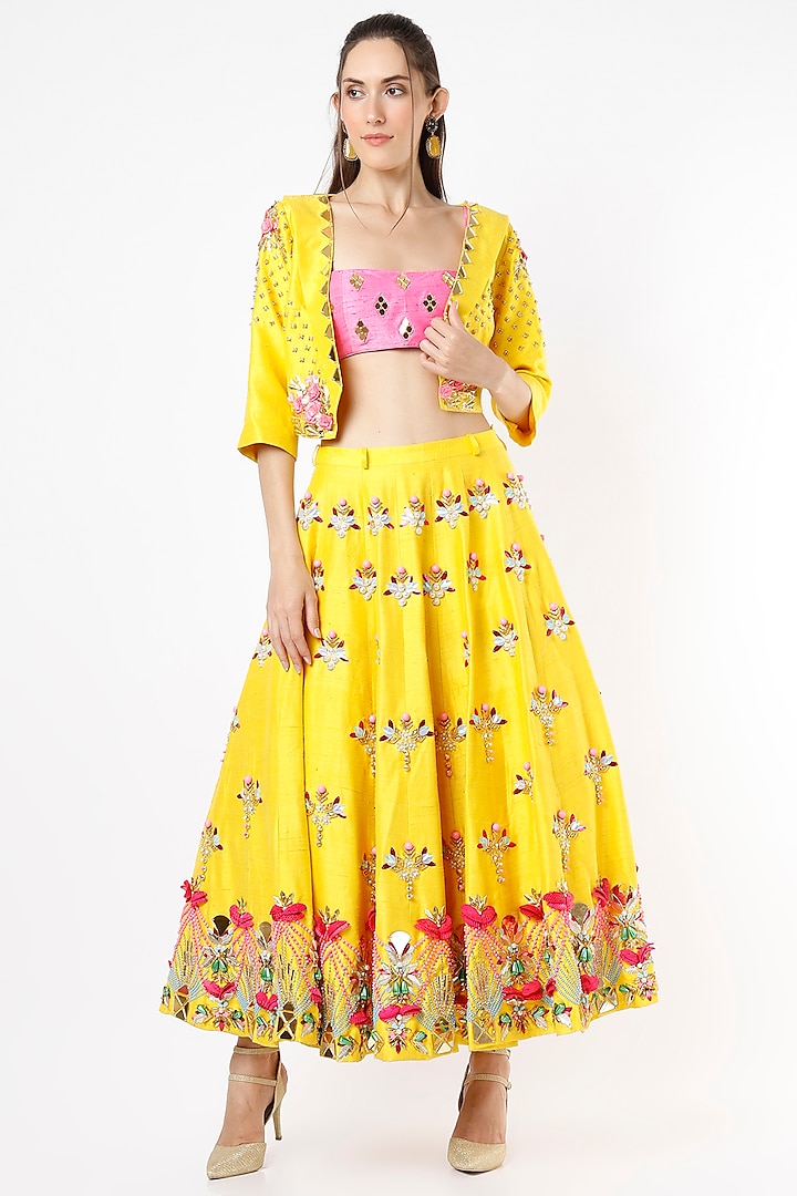 Mustard Yellow Embellished Bridal Lehenga Set by Papa Don't Preach by Shubhika at Pernia's Pop Up Shop