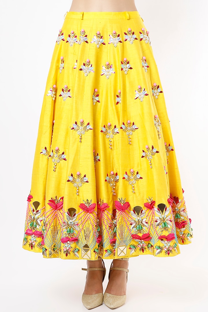 Mustard Yellow Embellished Wedding Lehenga Set by Papa Don't Preach by Shubhika at Pernia's Pop Up Shop