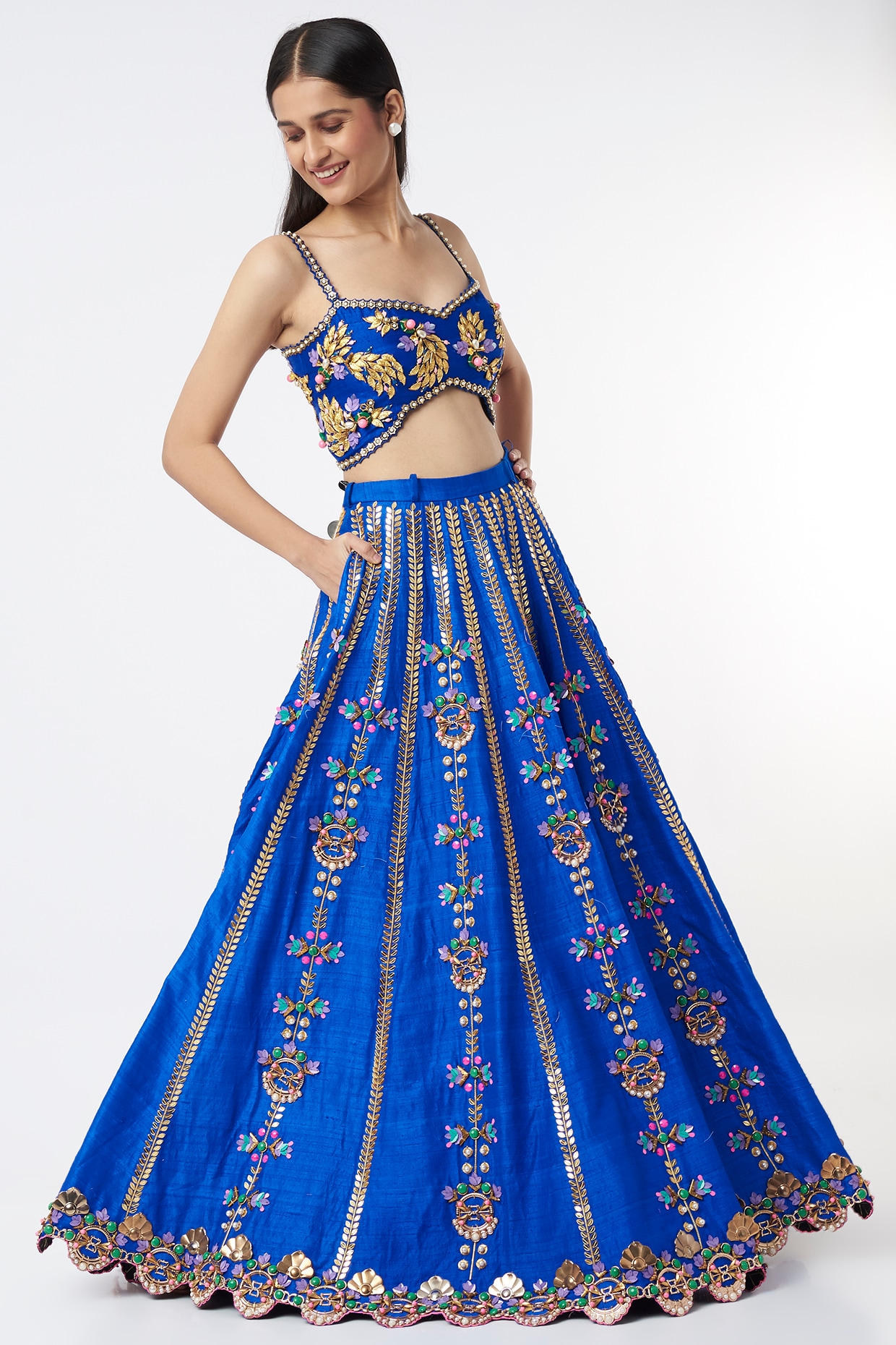 Janhvi Kapoor dazzles in Gaurav Gupta's electric blue lehenga-choli at  India Couture Week 2023