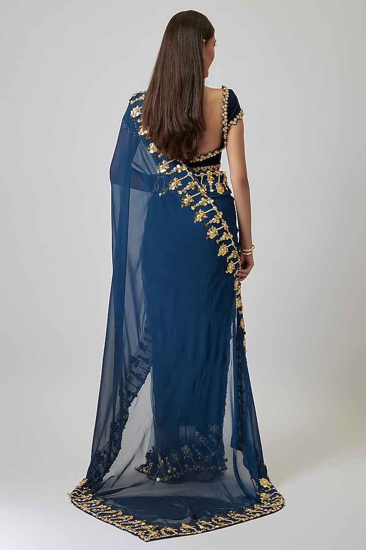 Blue Ombre Georgette Pearl Embroidered Reception Saree Set by Papa Don't Preach by Shubhika at Pernia's Pop Up Shop