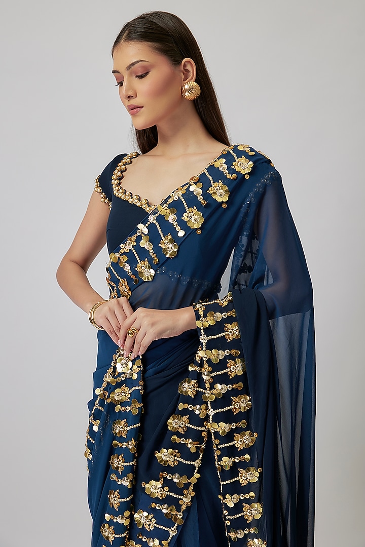 Blue Ombre Georgette Pearl Embroidered Reception Saree Set by Papa Don't Preach by Shubhika at Pernia's Pop Up Shop