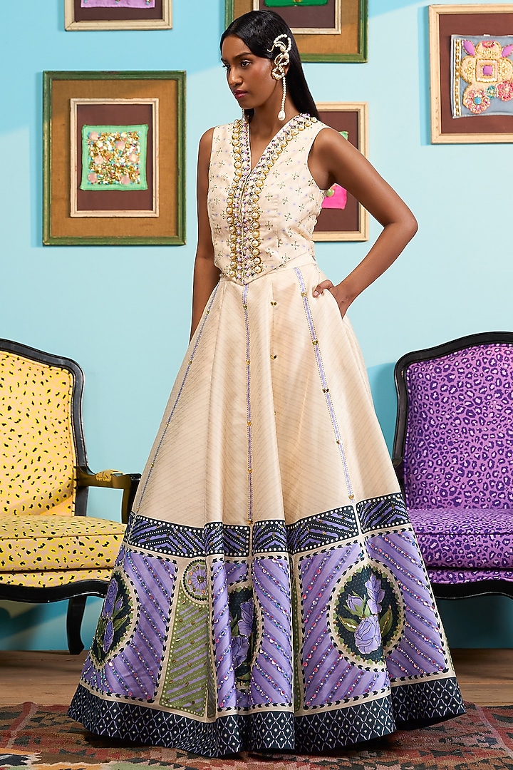 Ivory Raw Silk Printed & Embroidered Wedding Lehenga Set by PAPA DONT PREACH PRET at Pernia's Pop Up Shop