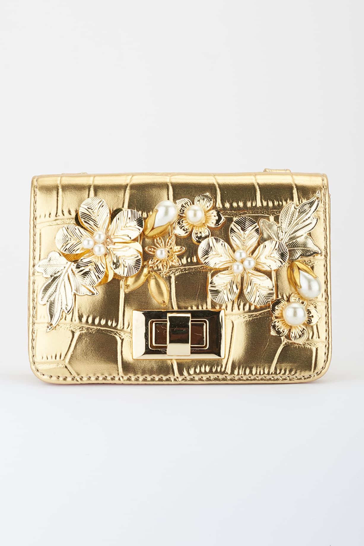 Gold Pearl Embellished Chain-Link Belt Bag by Papa don't preach by