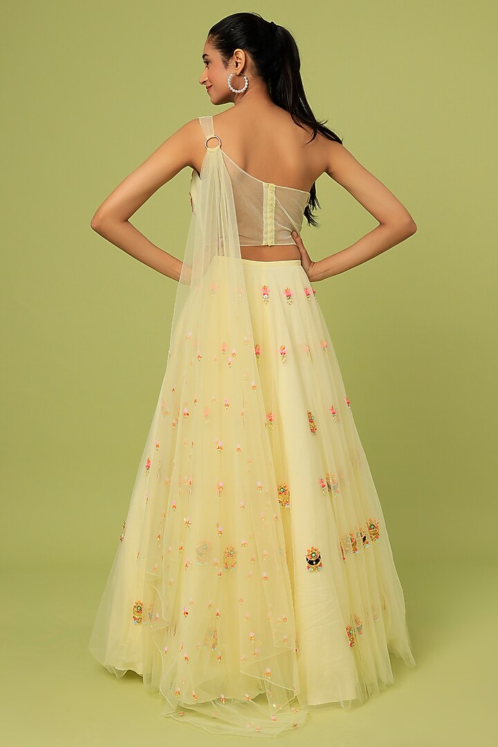 Butter Yellow Embroidered Bridal Lehenga Set by Papa Don't Preach by Shubhika at Pernia's Pop Up Shop