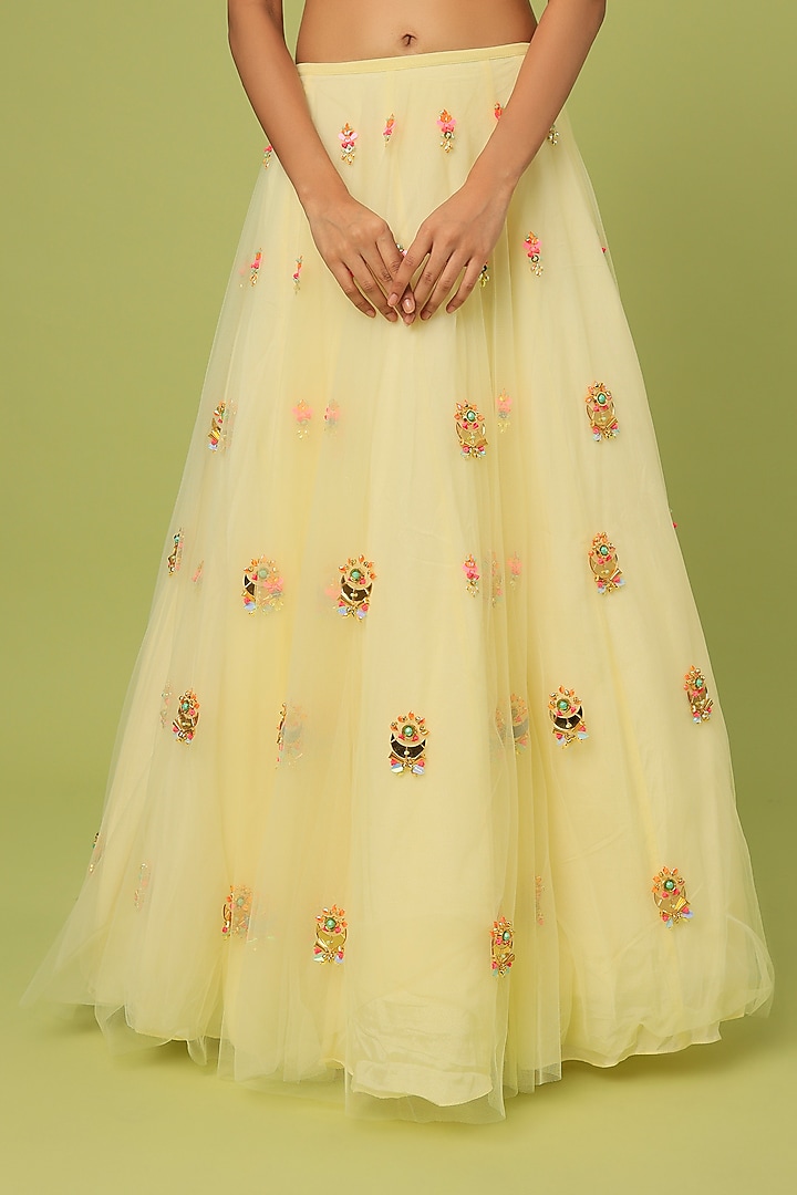 Butter Yellow Embroidered Bridal Lehenga Set by Papa Don't Preach by Shubhika at Pernia's Pop Up Shop