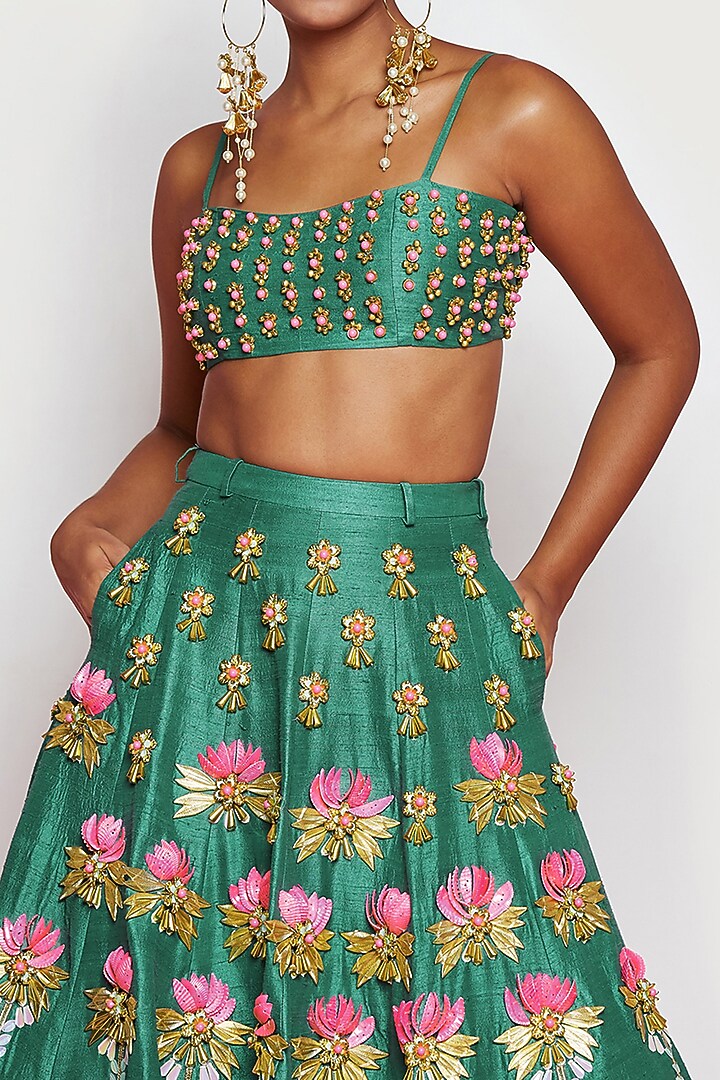 Green Raw Silk Short Bridal Lehenga Set by Papa Don't Preach by Shubhika at Pernia's Pop Up Shop