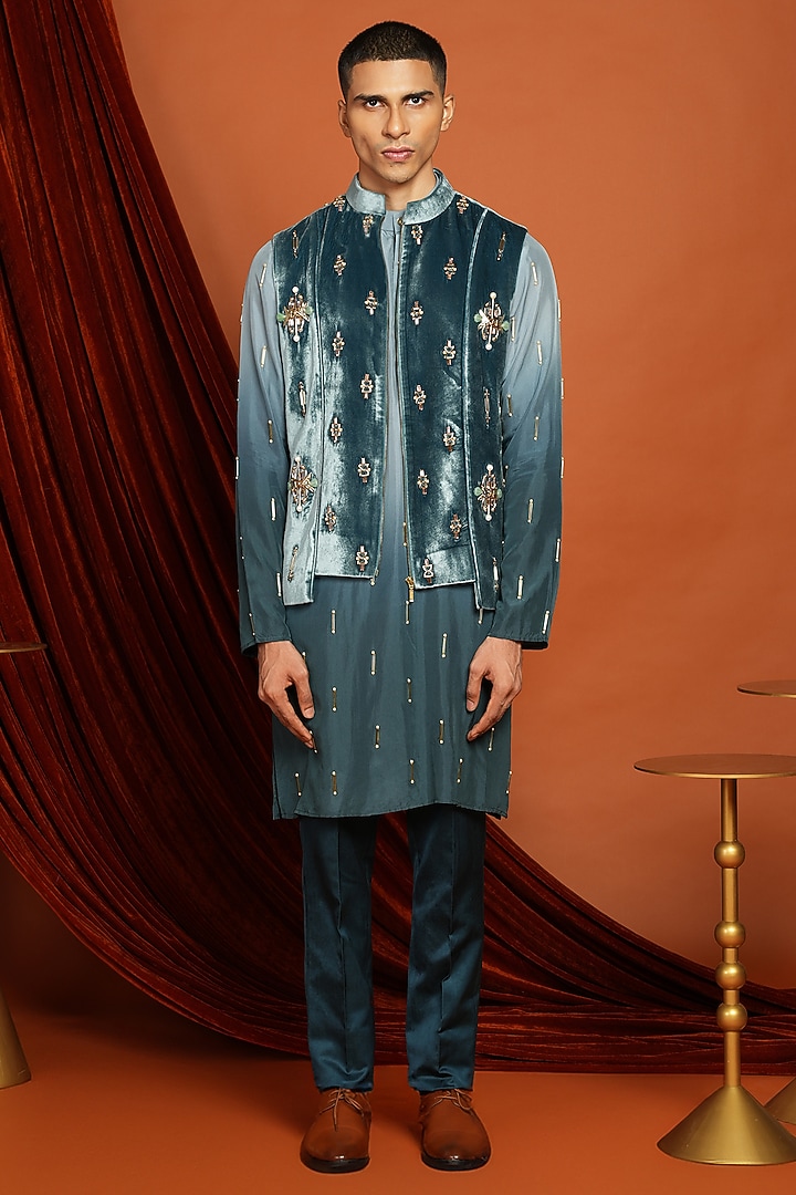 Blue Velvet Beads Embroidered Bundi Jacket Set by Papa Don't Preach by Shubhika Men at Pernia's Pop Up Shop