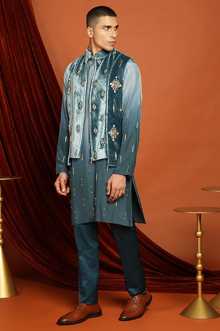 Blue Velvet Beads Embroidered Bundi Jacket Set by Papa Don't Preach by Shubhika Men at Pernia's Pop Up Shop