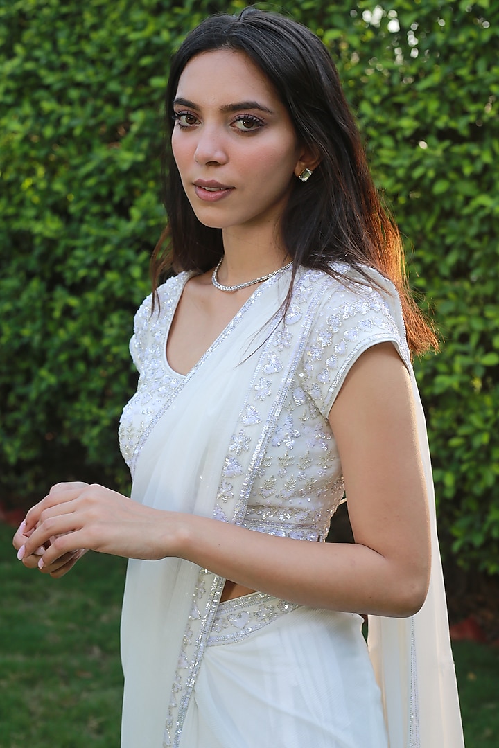 White Embroidered Wedding Saree Set by Powder Pink at Pernia's Pop Up Shop