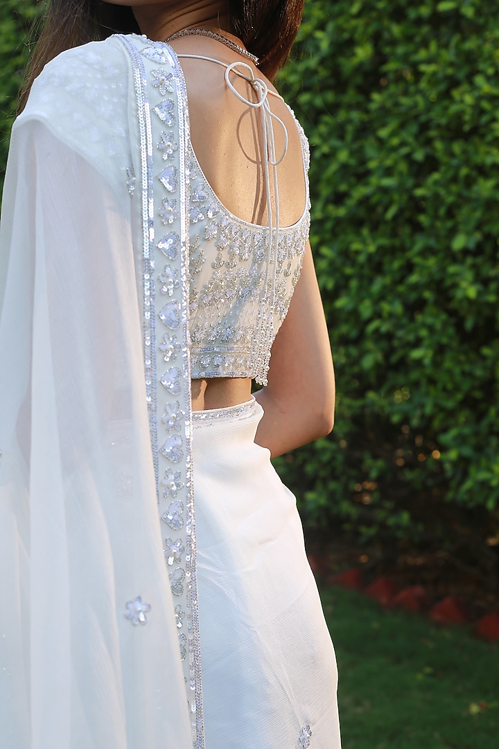 White Embroidered Wedding Saree Set by Powder Pink at Pernia's Pop Up Shop