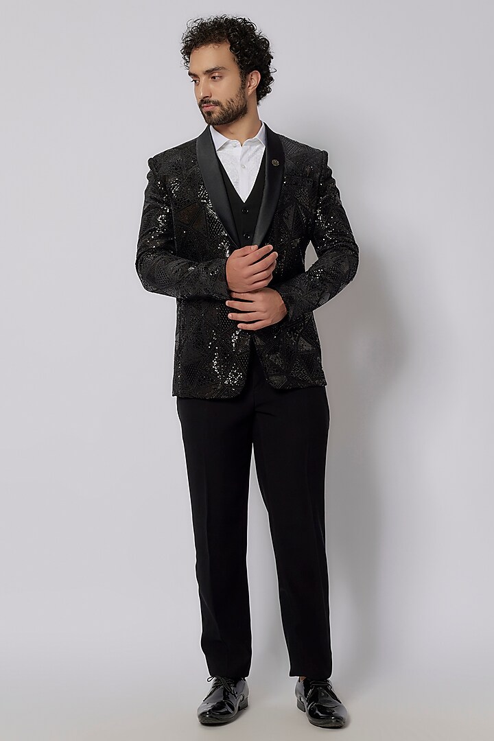 Black Velvet Embroidered Tuxedo Set by PARV DESIGN STUDIO