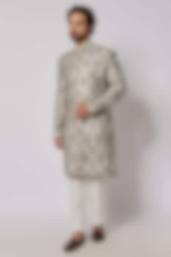 Ivory Matka Silk Thread Embroidered Sherwani Set by PARV DESIGN STUDIO