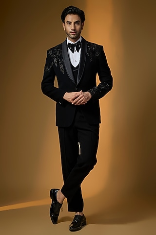 Black Suiting Embroidered Tuxedo Set by PARV DESIGN STUDIO