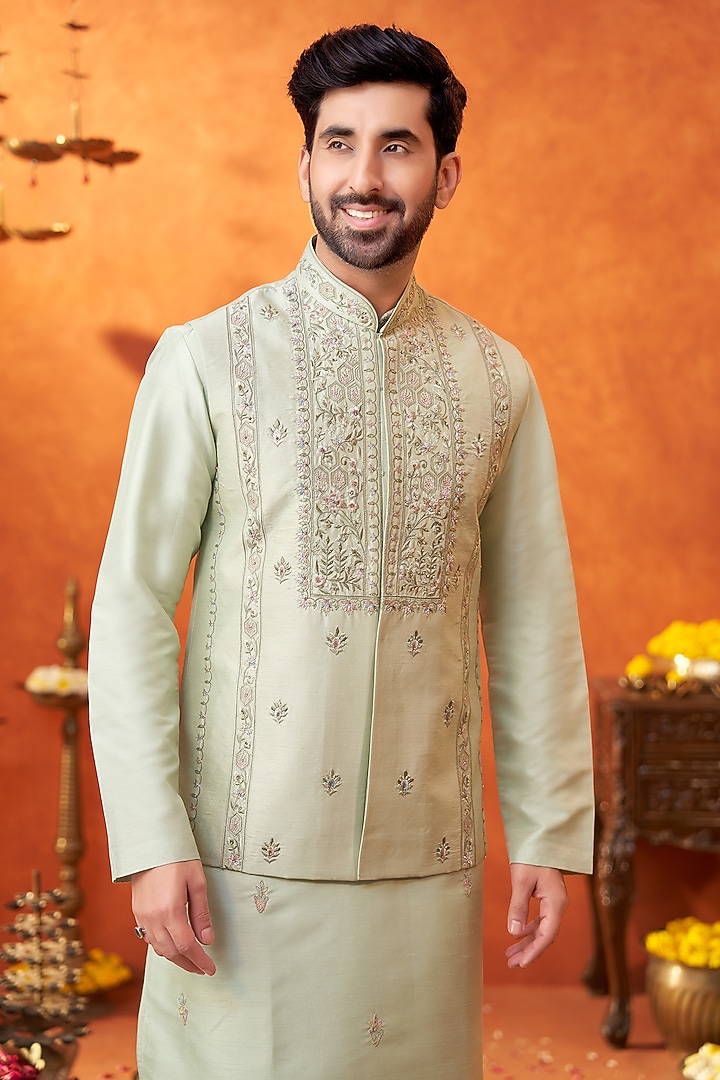 Pistachio Green Raw Silk Resham Embroidered Bundi Jacket Set by PARV DESIGN STUDIO at Pernia's Pop Up Shop