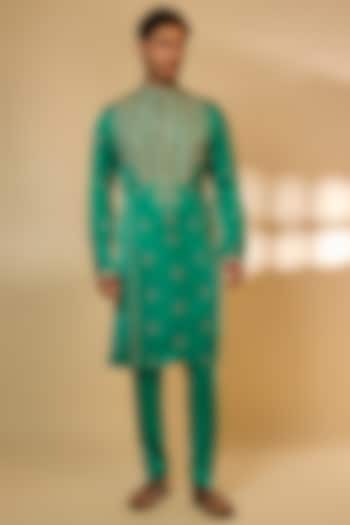 Green Linen Satin Silk Zari & Mirror Embroidered Kurta Set by PARV DESIGN STUDIO
