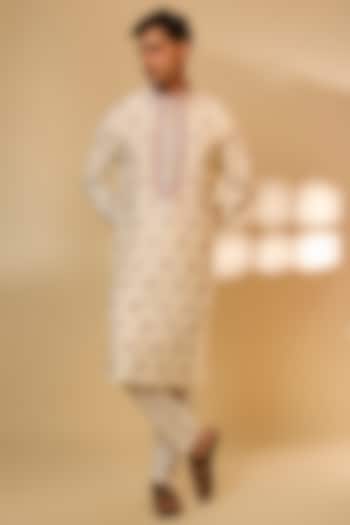 Cream Linen Satin Silk Resham Embroidered Kurta Set by PARV DESIGN STUDIO at Pernia's Pop Up Shop