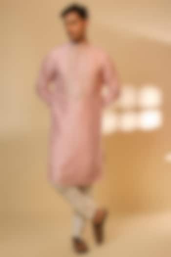 Lavender Chanderi Silk Zari Embroidered Kurta Set by PARV DESIGN STUDIO