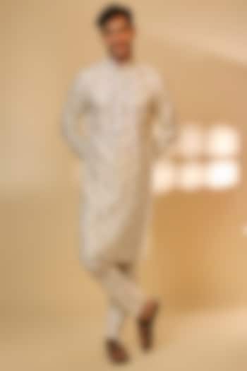 Cream Linen Satin Silk Zari Embroidered Kurta Set by PARV DESIGN STUDIO