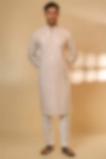 Light Pink Chanderi Silk Resham Embroidered Kurta Set by PARV DESIGN STUDIO