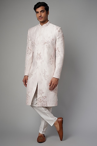 White Mulberry Silk Embroidered Sherwani Set by PARV DESIGN STUDIO