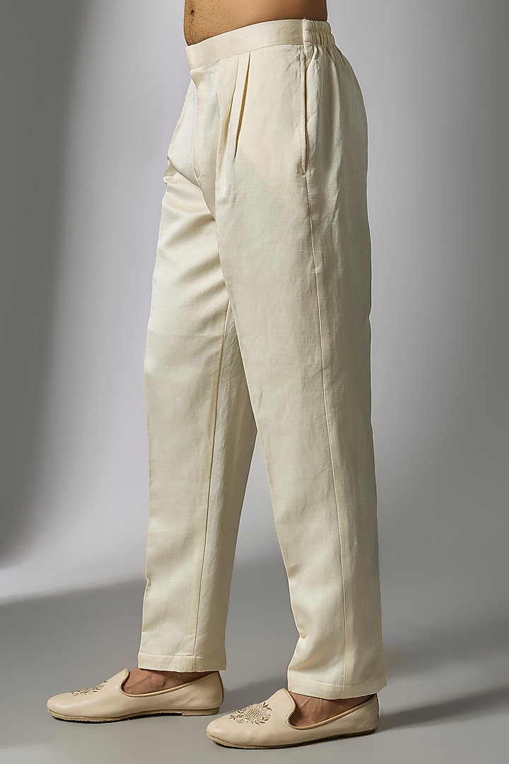 Off-White Raw Silk Zari & Zardosi Embroidered Groom Sherwani Set by PARV DESIGN STUDIO at Pernia's Pop Up Shop