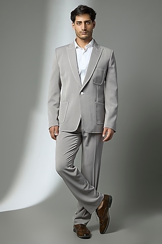 Grey Suiting Crepe Chawal Taka Embroidered Blazer Set by PARV DESIGN STUDIO