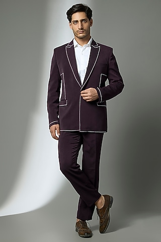 Grey Suiting Crepe Chawal Taka Embroidered Blazer Set by PARV DESIGN STUDIO
