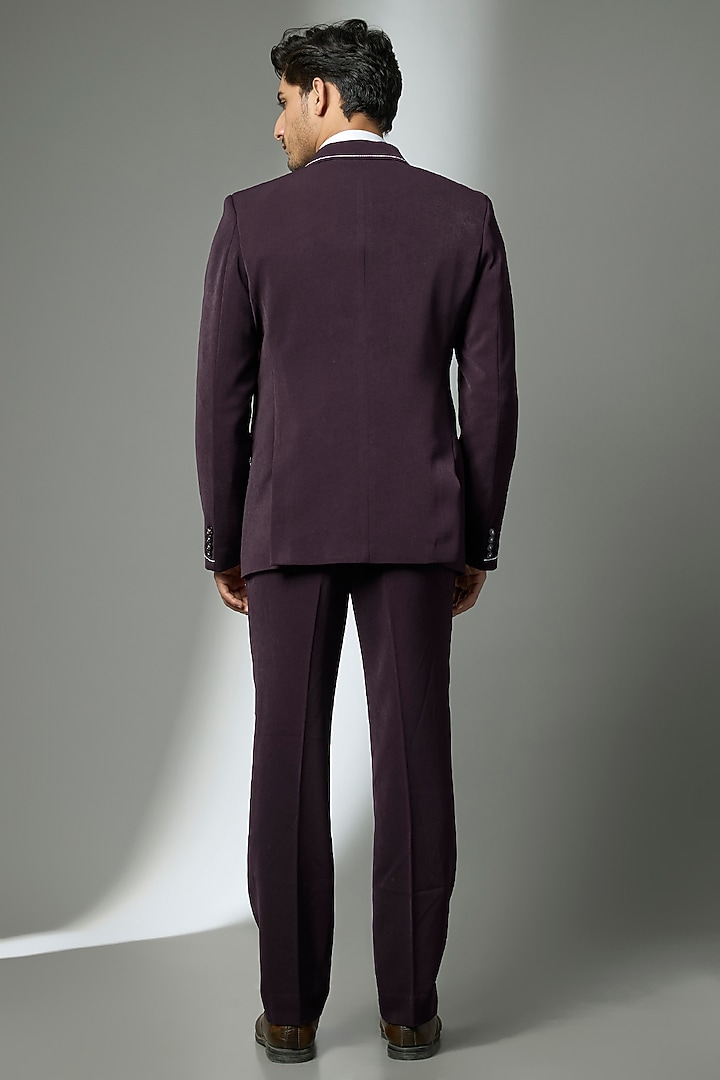 Grey Suiting Crepe Chawal Taka Embroidered Blazer Set by PARV DESIGN STUDIO at Pernia's Pop Up Shop