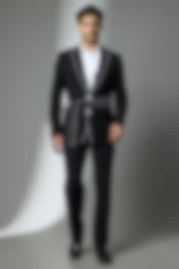 Black Suiting Crepe Chawal Taka Embroidered Robe Jacket Set by PARV DESIGN STUDIO at Pernia's Pop Up Shop