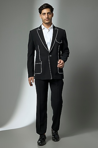 Black Suiting Crepe Chawal Taka Embroidered Blazer Set by PARV DESIGN STUDIO