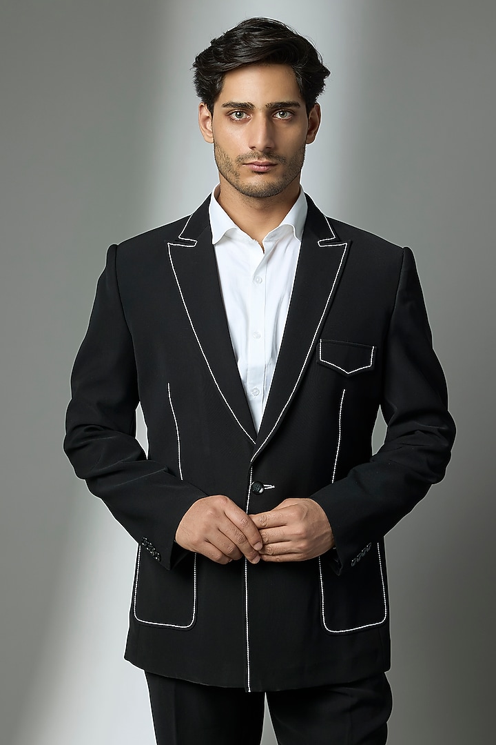 Black Suiting Crepe Chawal Taka Embroidered Blazer Set by PARV DESIGN STUDIO at Pernia's Pop Up Shop