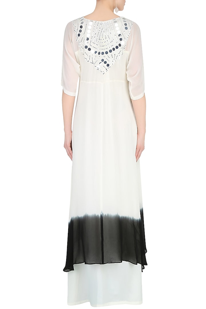 Off white and black monochrome kurta set available only at Pernia's Pop Up Shop.