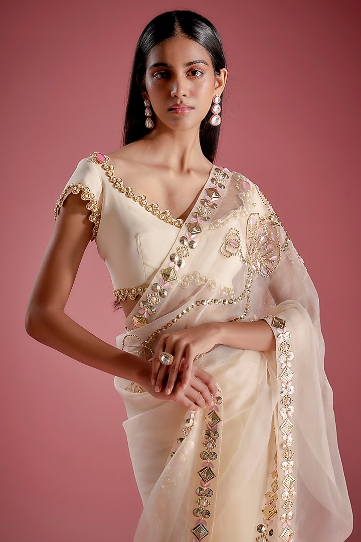 Off-White Tulle & Organza Floral Embroidered Pre-Stitched Reception Saree Set by Papa Don't Preach by Shubhika at Pernia's Pop Up Shop