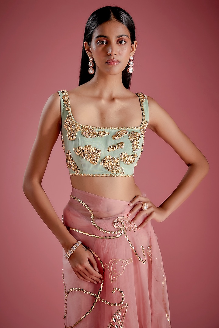 Pink Orange Tulle & Organza Gold Metallic Embroidered Pre-Stitched Shaded Reception Saree Set by Papa Don't Preach by Shubhika at Pernia's Pop Up Shop