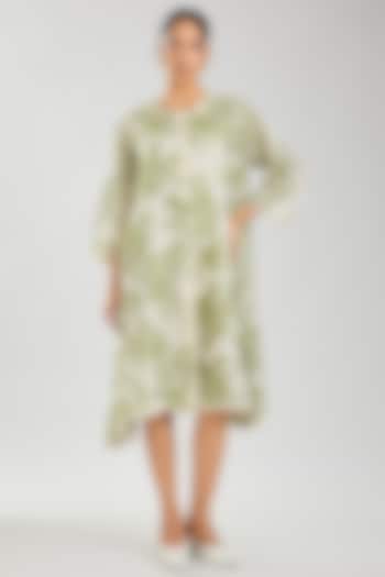 Ecru & Green Handloom Cotton Cutwork Jacket by Peachoo at Pernia's Pop Up Shop