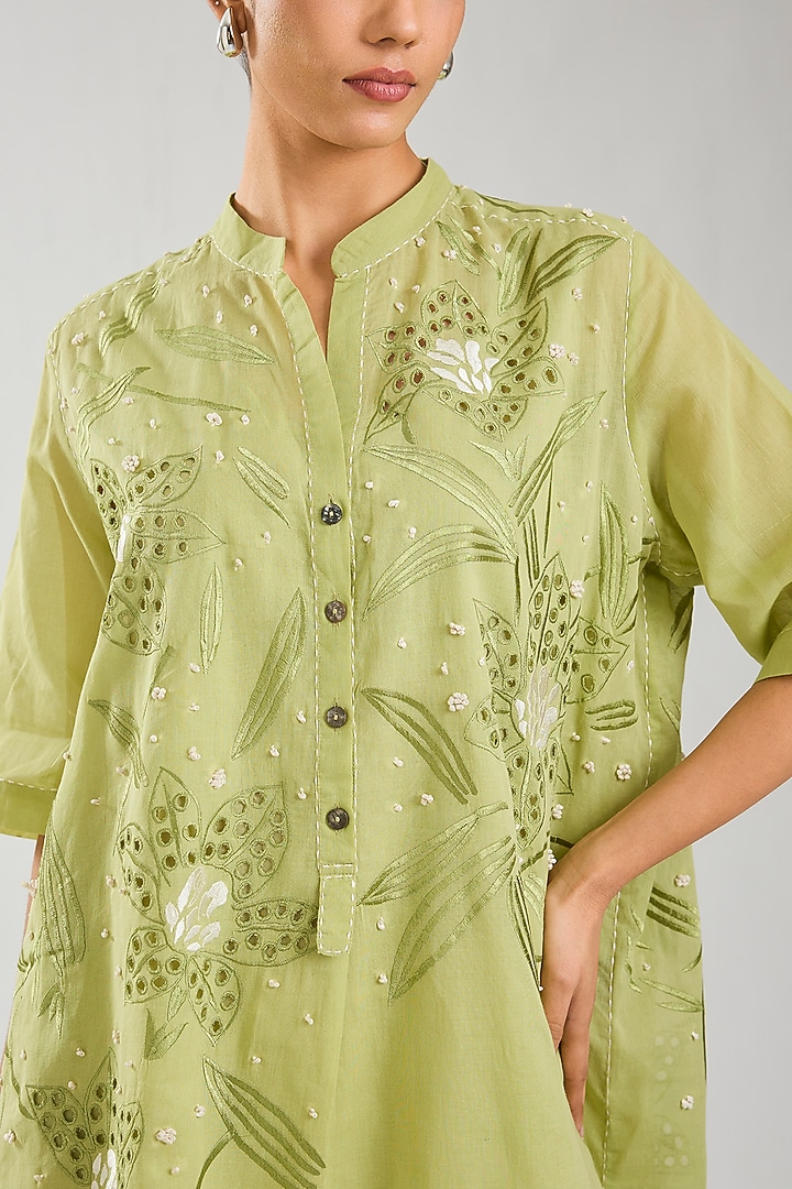 Ecru & Green Handloom Cotton Cutwork Tunic by Peachoo at Pernia's Pop Up Shop
