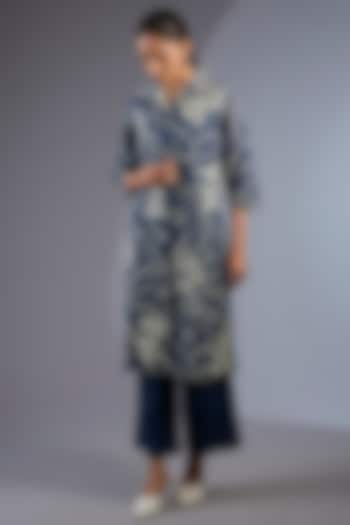 Space Blue Cotton Thread Embroidered Handloom Kurta by Peachoo at Pernia's Pop Up Shop