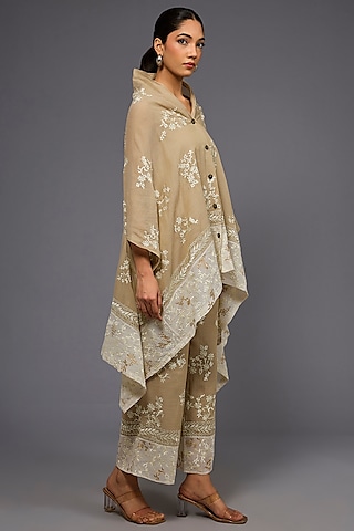 Natural Ecru Handloom Cotton Thread Embroidered Cape by Peachoo