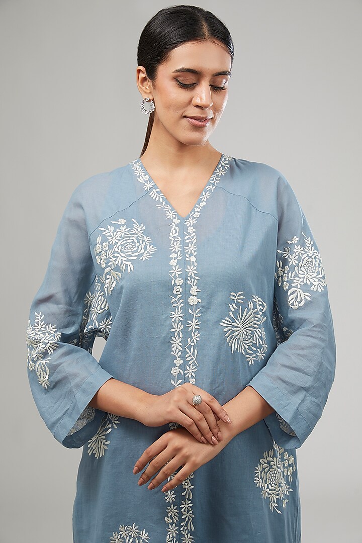Blue Handloom Cotton Thread Embroidered Kurta by Peachoo at Pernia's Pop Up Shop