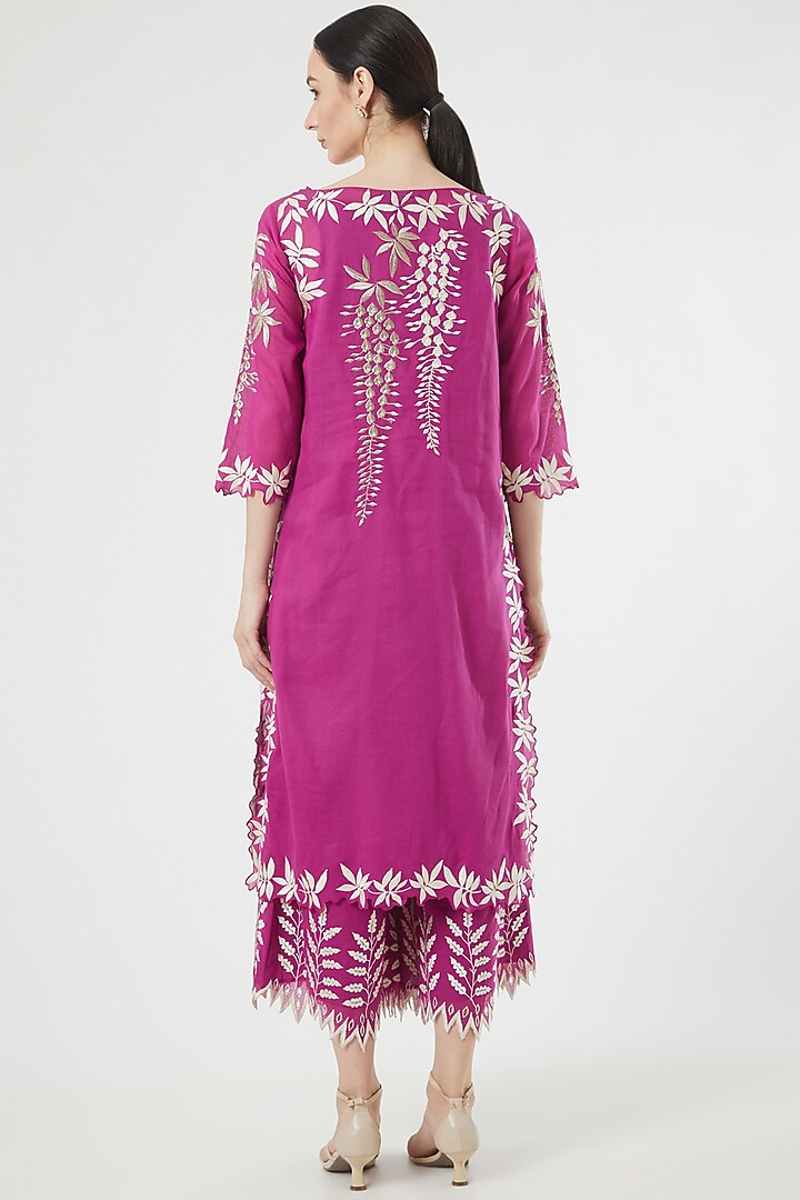 Magenta Cotton Thread Embroidered Dupatta by Peachoo at Pernia's Pop Up Shop
